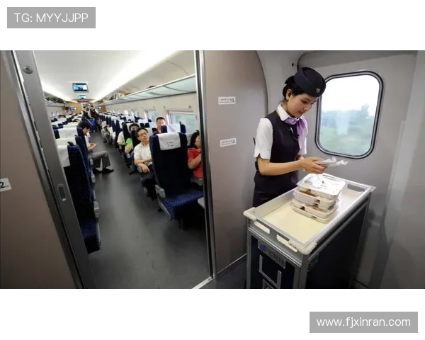 麦基:中国超市无人看管却无盗窃 高铁快速舒适体验 麦基:中国超市无人看管却无盗窃 高铁快速舒适体验